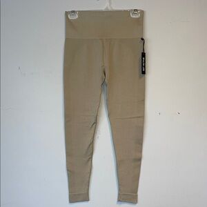 SET ACTIVE NWT Womens SCULPTFLEX 7/8 Length Legging